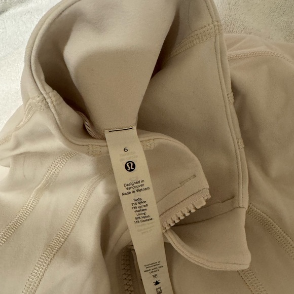 Lululemon Cream define Jacket size 6 - Picture 4 of 4